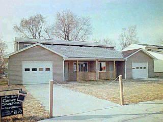 913 Steffen Ave, Lincoln Heights, OH 45215 photo 3
