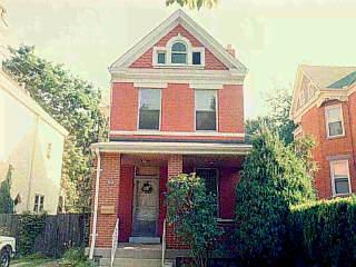 630 Riddle Rd, Cincinnati, OH 45220 photo 2