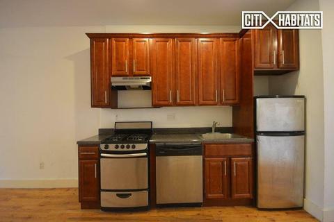 9928 Meadow Hills Dr, West Chester, OH 45241 photo 5