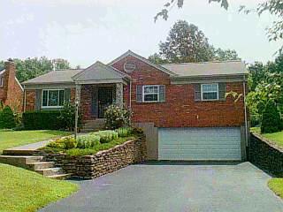 2076 Forestcrest Way, Cincinnati, OH 45244 photo 3