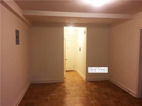 854 Wismar Dr, Cincinnati, OH 45255 photo 2