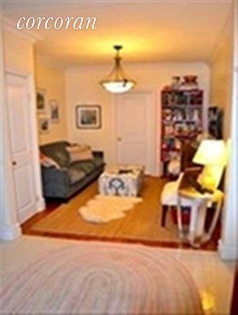 3306 Ormond Ave, Cincinnati, OH 45220 photo 2