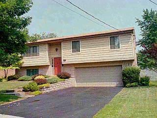 1050 Hearthstone Dr, Cincinnati, OH 45231 photo 1