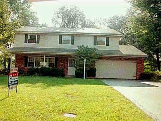 10290 Gentlewind Dr, Montgomery, OH 45242 photo 1