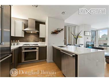 8558 Plainfield Rd, Cincinnati, OH 45236 photo 3