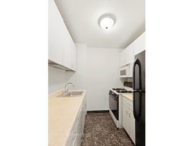 1725 Hudepohl Ln, Cincinnati, OH 45231 photo 8