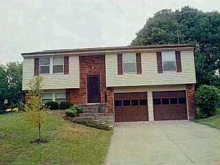 4241 Cannongate Dr, Cincinnati, OH 45245 photo 3