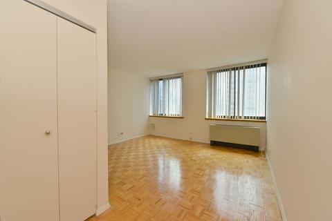 4241 Cannongate Dr, Cincinnati, OH 45245 photo 4