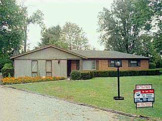 732 Augcliffe Dr, Cincinnati, OH 45245 photo 2