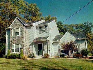 7674 Forest Rd, Cincinnati, OH 45255 photo 3