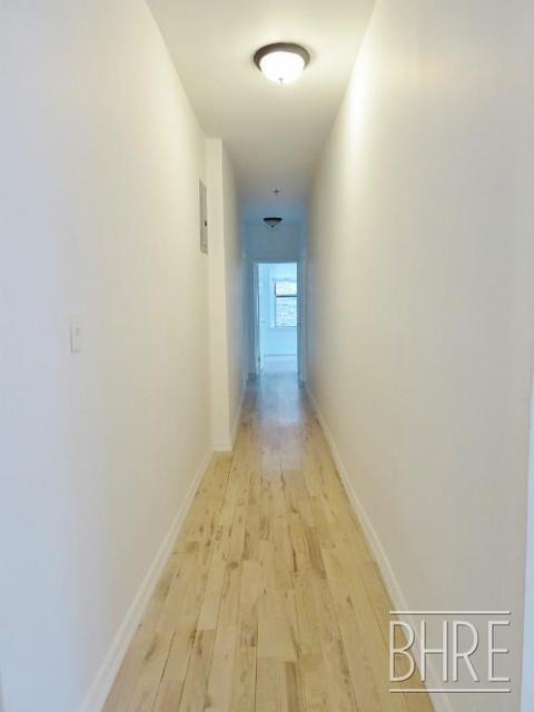 4733 Doberrer Ave, Cincinnati, OH 45232 photo 17
