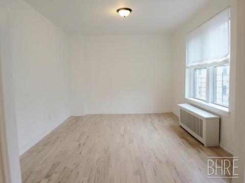 4733 Doberrer Ave, Cincinnati, OH 45232 photo 9