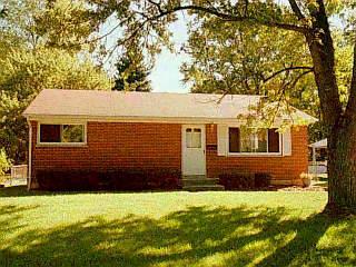 9098 Ranchill Dr, Cincinnati, OH 45231 photo 1
