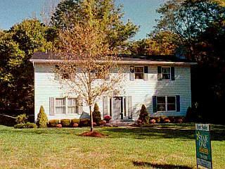 404 Riddle Rd, Cincinnati, OH 45231 photo 1