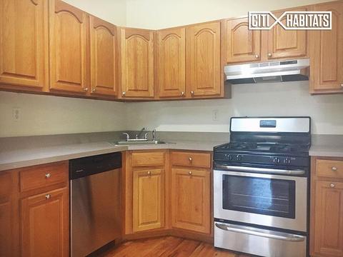 559 Virgil Rd, Cincinnati, OH 45238 photo 1
