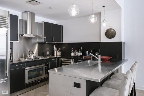 1658 First Ave, Cincinnati, OH 45205 photo 4
