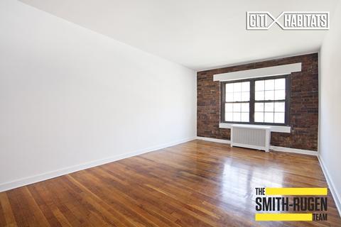 920 Foraker Ave, Cincinnati, OH 45206 photo 2
