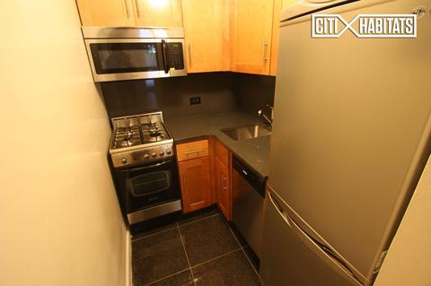 21 Rochelle St, Cincinnati, OH 45219 photo 4