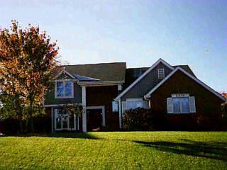5579 Squirrelrun Rd, Cincinnati, OH 45247 photo 3