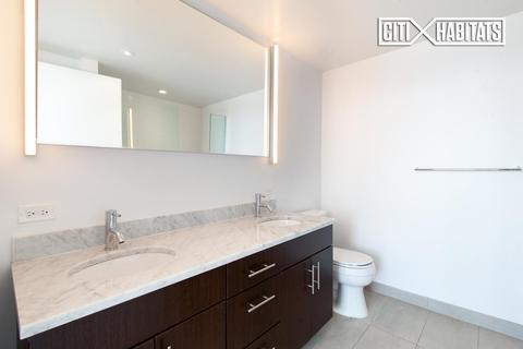 3561 Harvey Ave, Cincinnati, OH 45229 photo 2