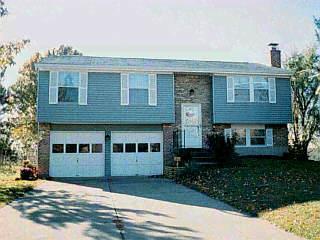 4961 Francisview Dr, Cincinnati, OH 45238 photo 2
