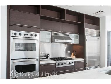 5474 Whispering, Cincinnati, OH 45247 photo 4