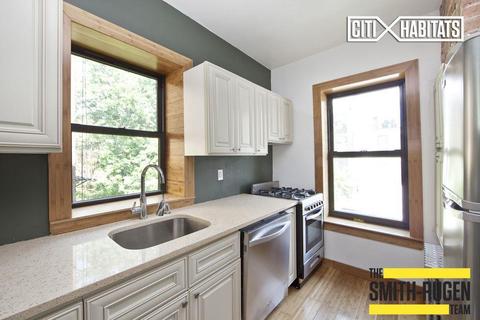 3417 Ebenezer Rd, Cincinnati, OH 45248 photo 4