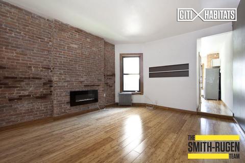 3417 Ebenezer Rd, Cincinnati, OH 45248 photo 1