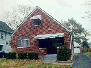 3986 Watterson Rd, Fairfax, OH 45227 photo 2
