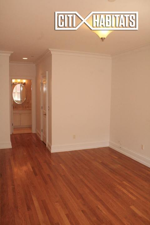 8023 Peacock Dr, Cincinnati, OH 45239 photo 8