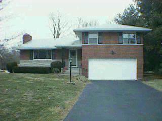 1230 Immaculate Ln, Cincinnati, OH 45255 photo 2
