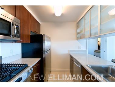6318 Fairhurst Ave, Cincinnati, OH 45213 photo 4
