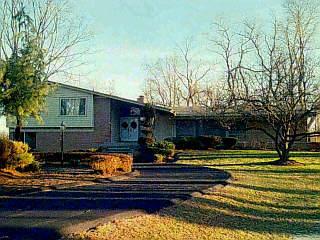 8060 Springvalley Dr, Cincinnati, OH 45236 photo 3