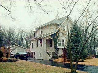 2228 Suffolk St, Cincinnati, OH 45230 photo 1