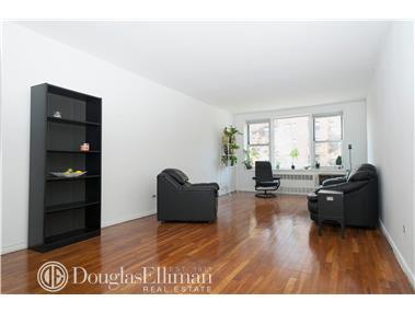 1663 First Ave, Cincinnati, OH 45205 photo 3