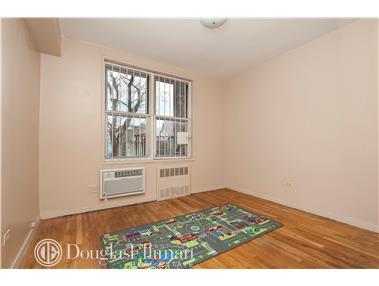 1663 First Ave, Cincinnati, OH 45205 photo 5