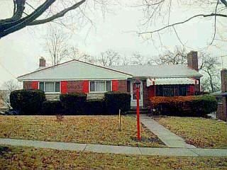 4944 Charlemar Dr, Cincinnati, OH 45227 photo 1