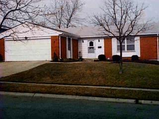 862 Holyoke Dr, Forest Park, OH 45240 photo 1