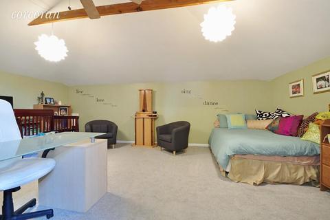 4766 Hardwick Dr, Cincinnati, OH 45238 photo 6
