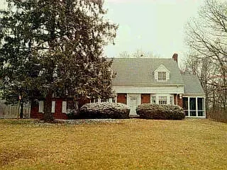 5240 Galbraith Rd, Cincinnati, OH 45236 photo 1