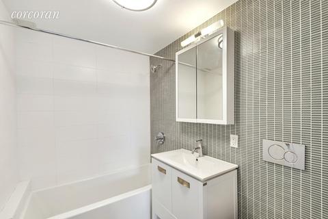 3929 Paxton Ave, Cincinnati, OH 45209 photo 8