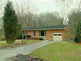 1703 Grayrick Dr, Cincinnati, OH 45231 photo 1