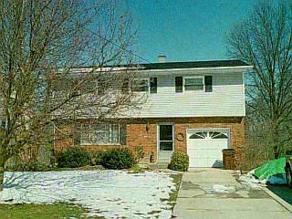 938 Mckelvey Rd, Cincinnati, OH 45231 photo 2