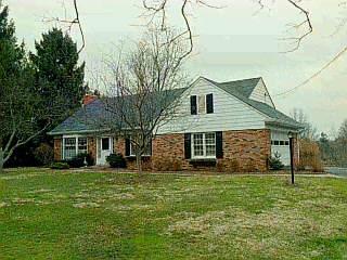 6902 Weiss Rd, Cincinnati, OH 45247 photo 3