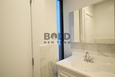 4935 Corinth Ave, Cincinnati, OH 45237 photo 8