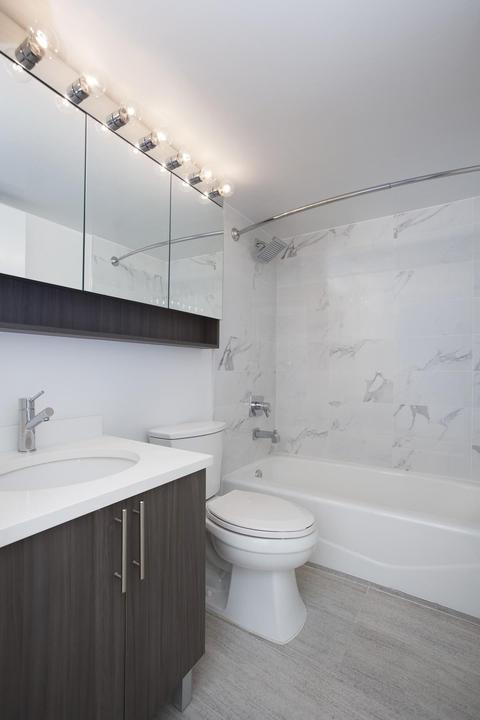 2794 Baker Ave, Cincinnati, OH 45211 photo 2