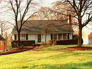 215 Forest Ave, Wyoming, OH 45215 photo 1