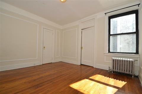 6424 Iris Ave, Cincinnati, OH 45213 photo 4