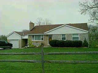 3896 Tower Rd, Cincinnati, OH 45248 photo 2