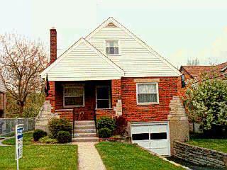3947 Farrell Dr, Cincinnati, OH 45211 photo 3